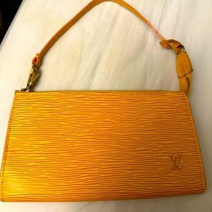 Louis Vuitton authentic